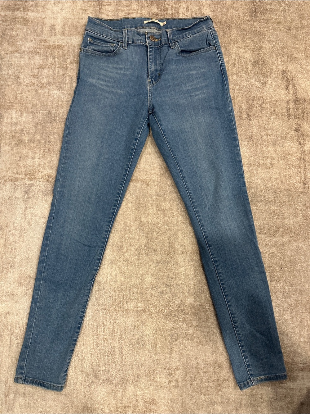 Levi’s Women’s Skinny Jeans in Medium Blue